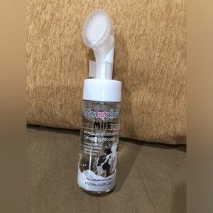 Mocallure Milk Cleansing Mousse